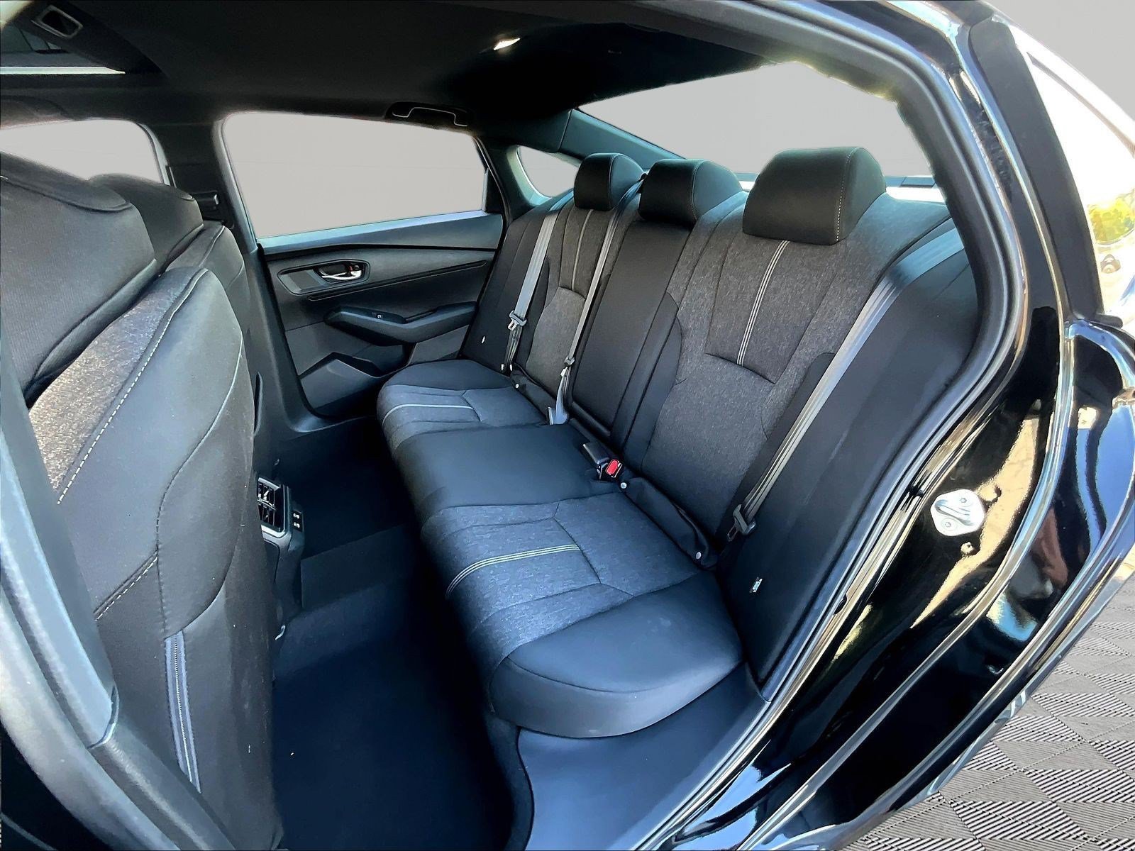 Used 2025 Honda Accord Sport image 21