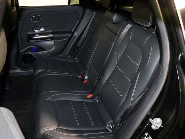 Used 2021 Mercedes-Benz GLA 35 AMG 4MATIC image 13