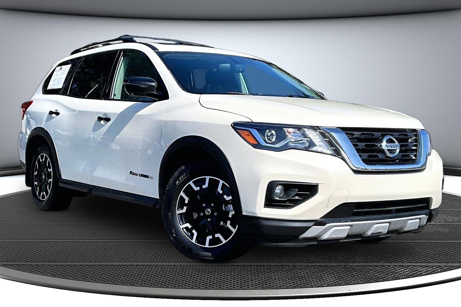 Used 2019 Nissan Pathfinder SL