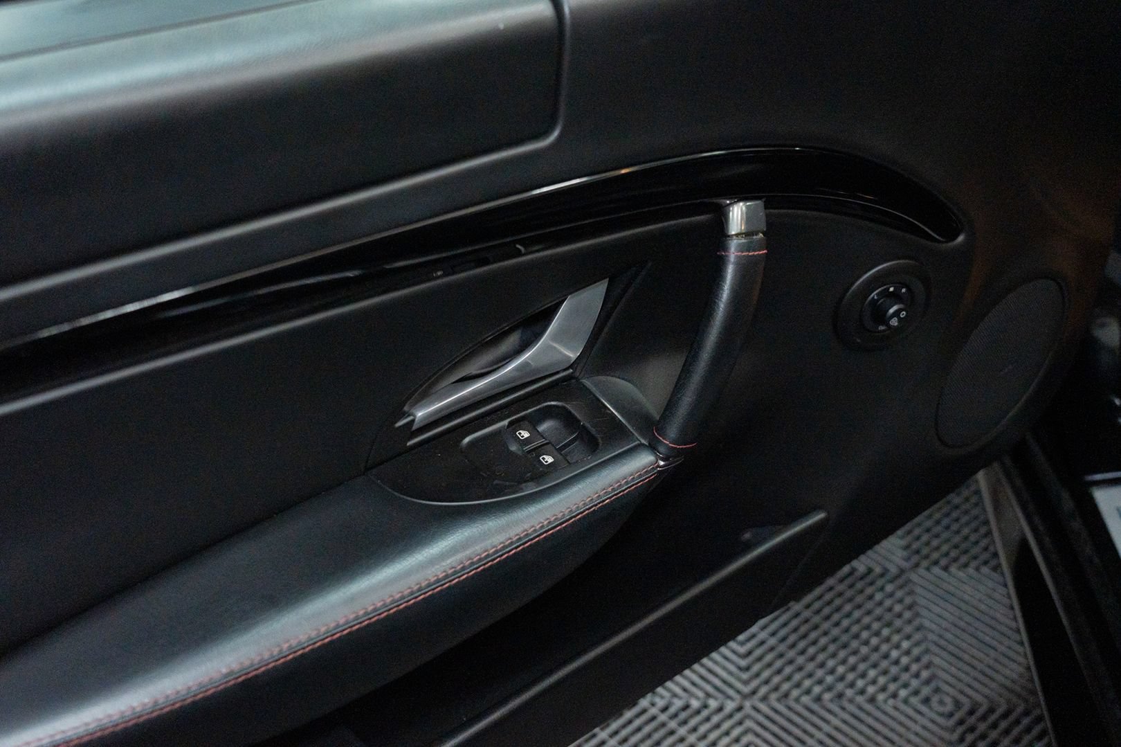 Used 2014 Maserati GranTurismo Sport RWD image 16