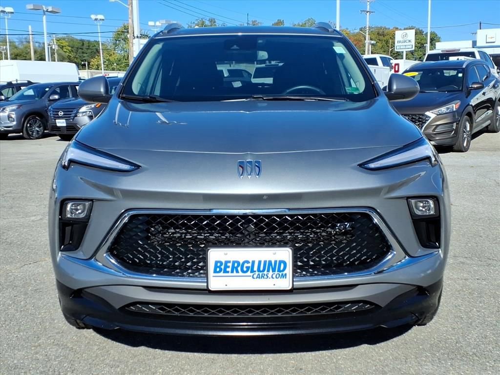 Used 2024 Buick Encore GX Sport Touring w/ Comfort Package image 9