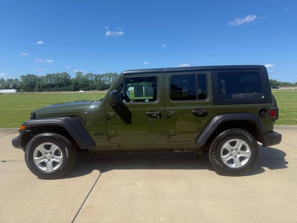 Used 2022 Jeep Wrangler Unlimited Sport AWD/4WD image 8