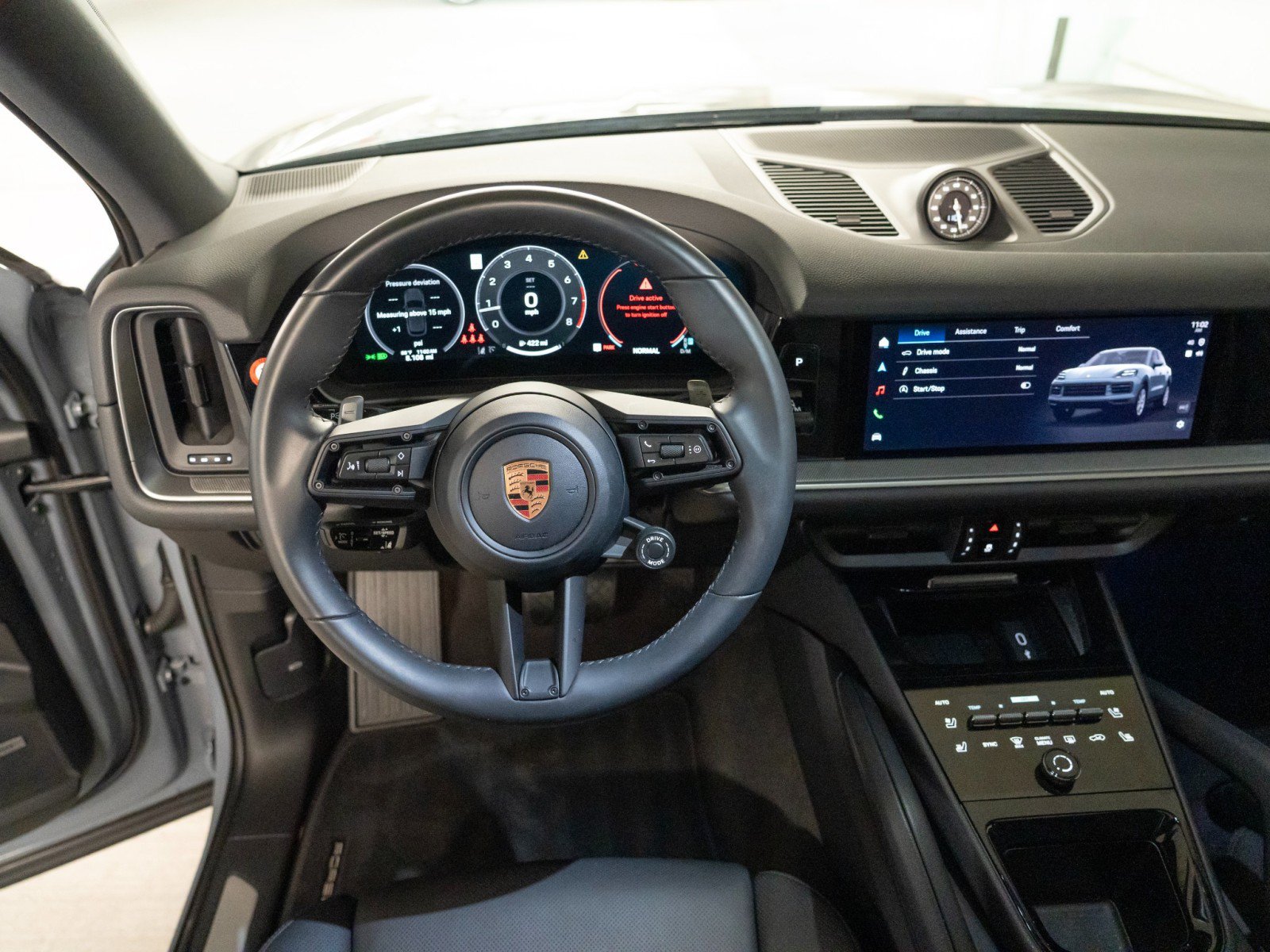 Certified 2026 Porsche Cayenne AWD/4WD image 28