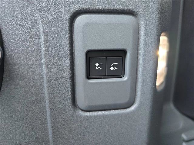 Certified 2022 Land Rover Defender 110 S image 10