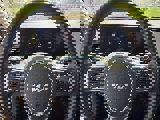 Used 2025 Kia K5 EX image 29