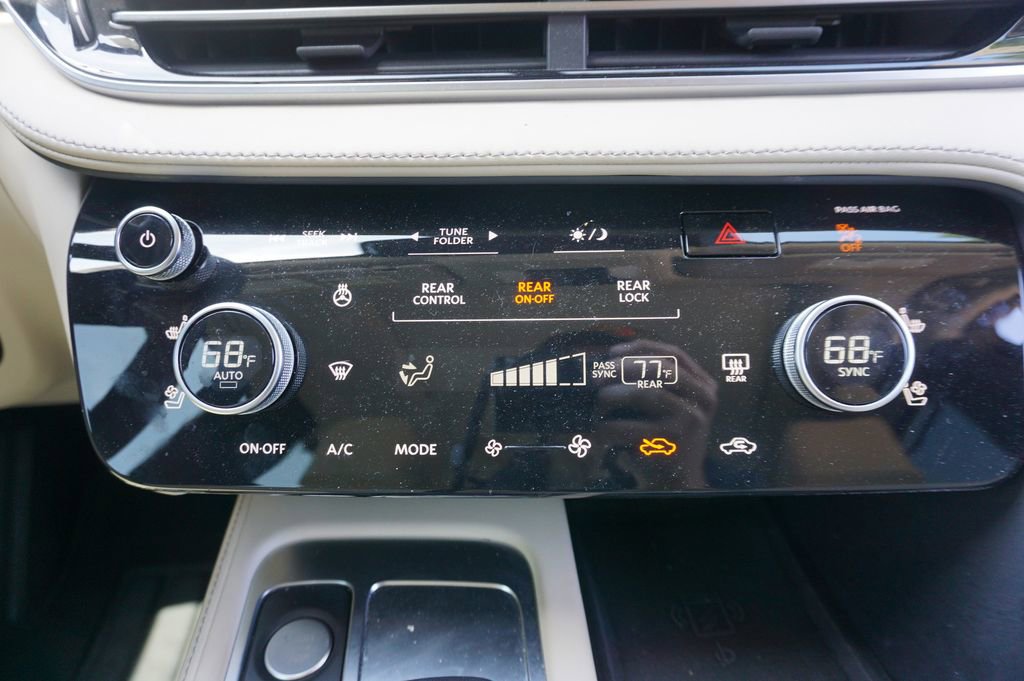 Used 2023 INFINITI QX60 Luxe image 12