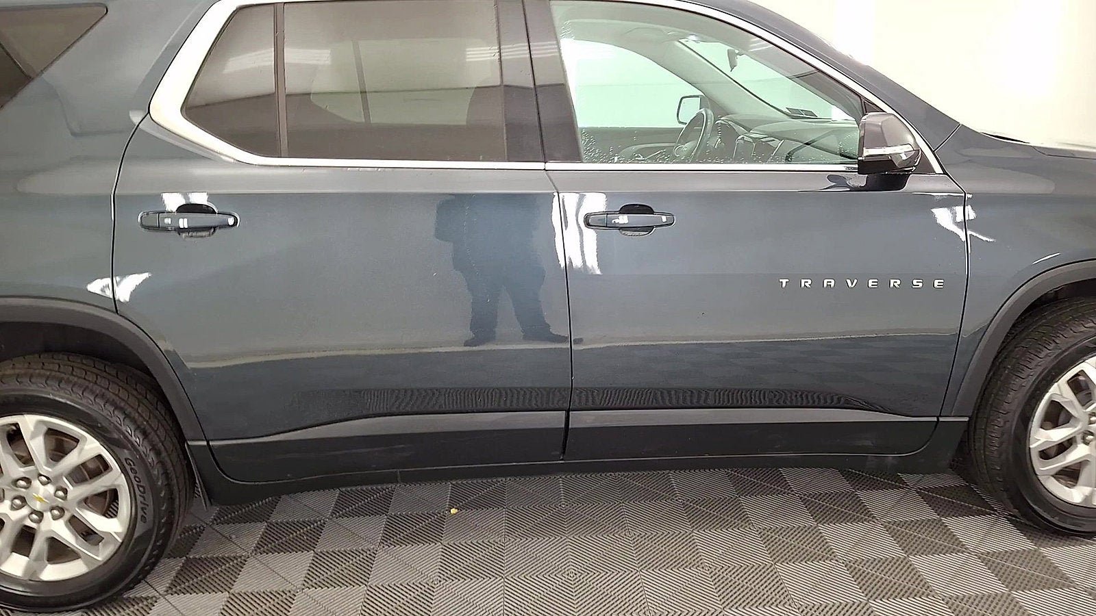 Used 2018 Chevrolet Traverse LT AWD/4WD image 5