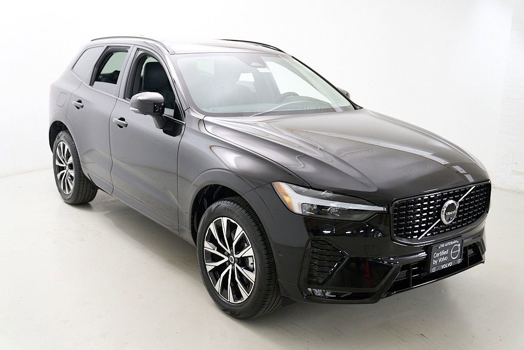 Certified 2025 Volvo XC60 B5 Plus w/ Climate Package AWD/4WD image 4