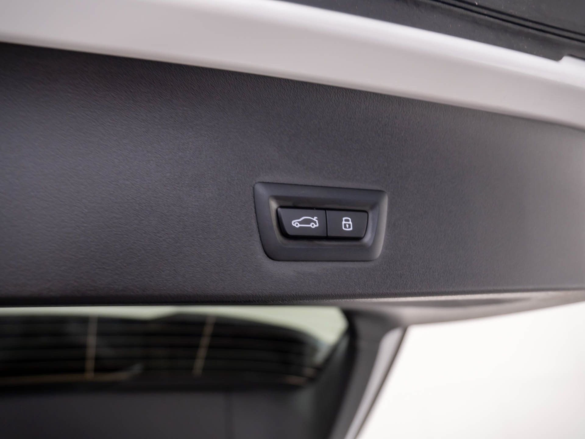 Certified 2025 BMW X3 xDrive30i w/ Premium Package image 30