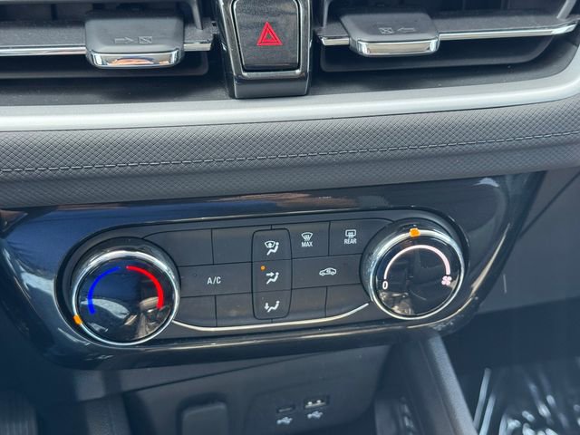 Certified 2025 Chevrolet TrailBlazer LT FWD image 17