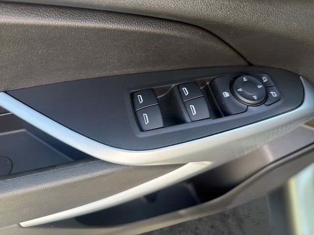 Used 2024 Chevrolet Trax RS w/ Driver Confidence Package FWD image 21