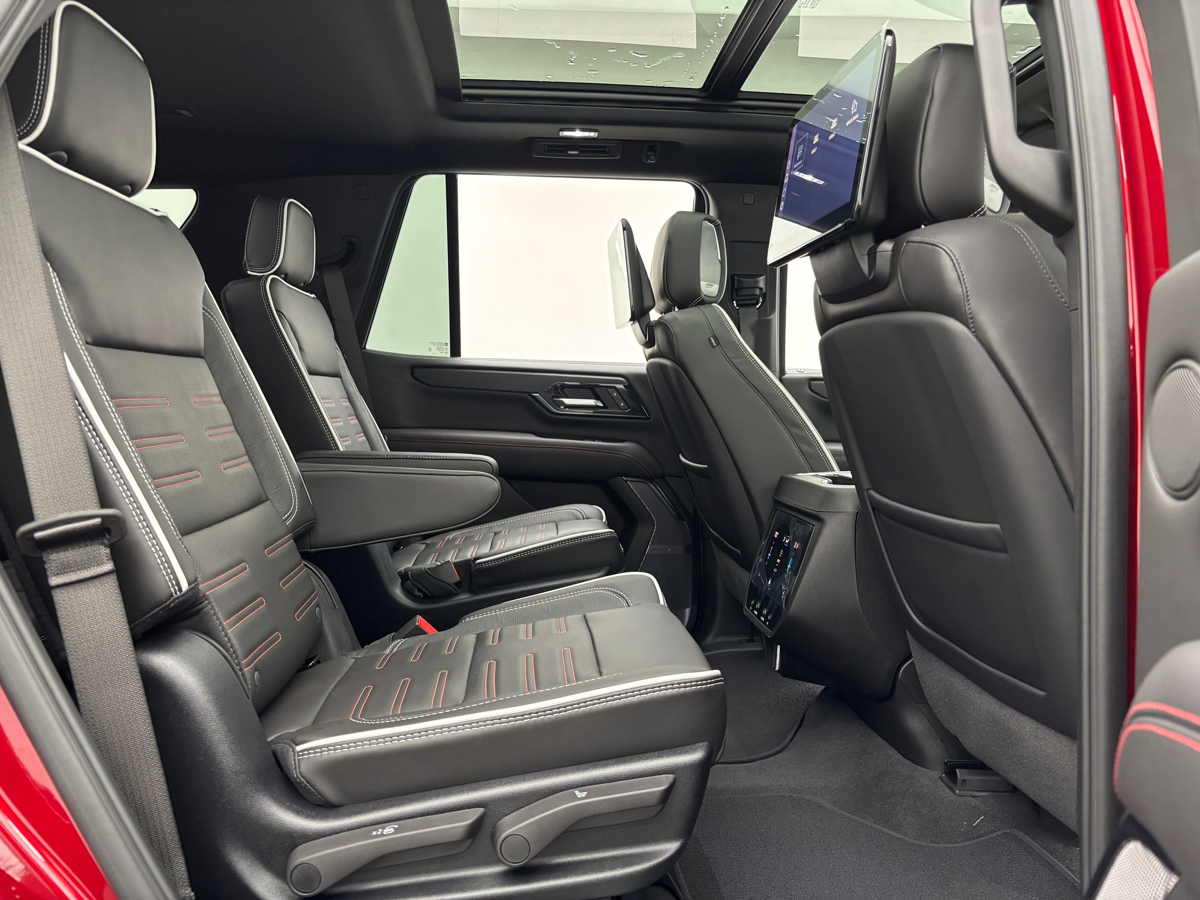 New 2026 GMC Yukon AT4 Ultimate AWD/4WD image 43