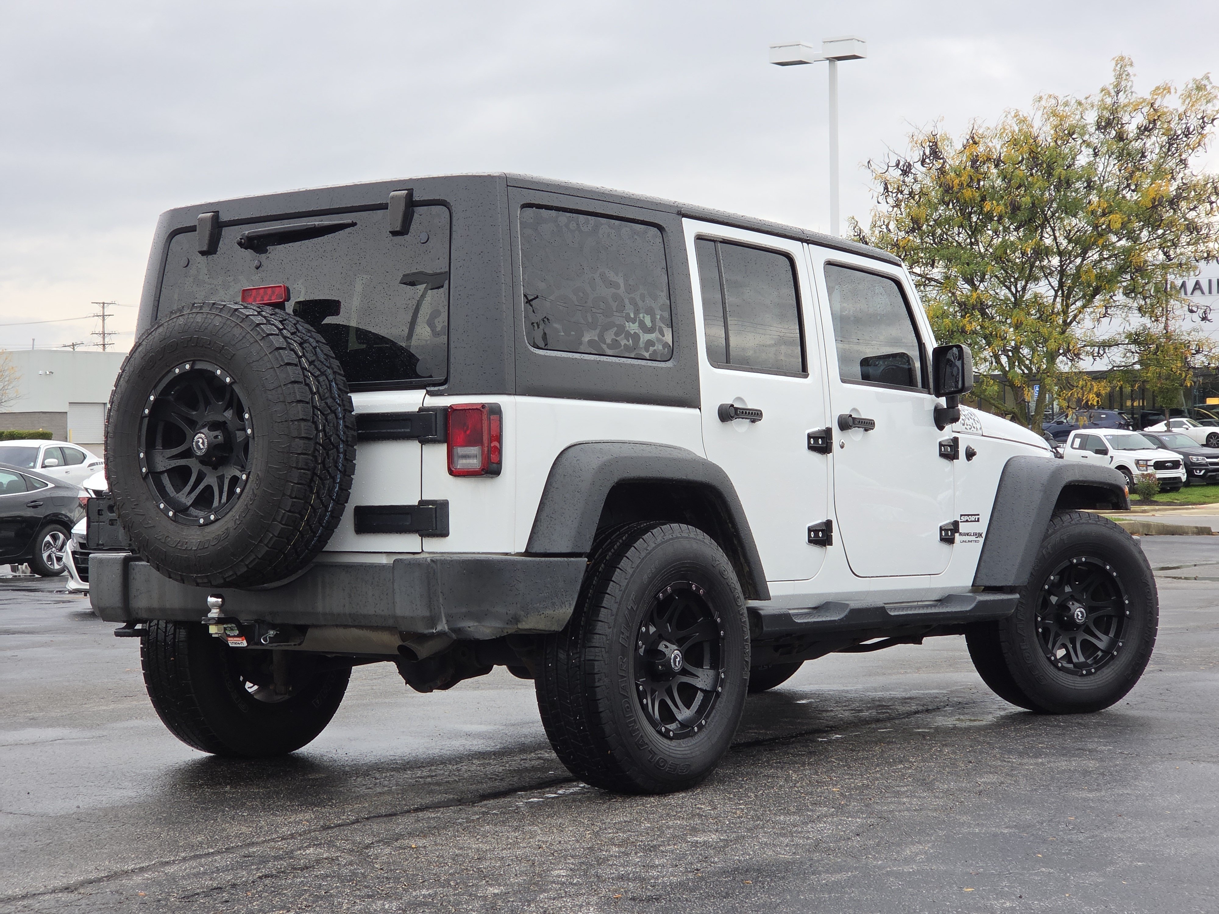 Used 2018 Jeep Wrangler Unlimited Sport S AWD/4WD image 9