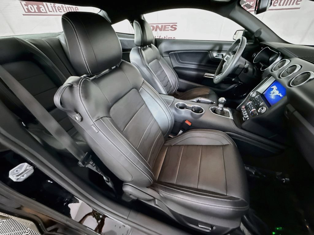 Used 2018 Ford Mustang GT Premium w/ Equipment Group 401A RWD image 30