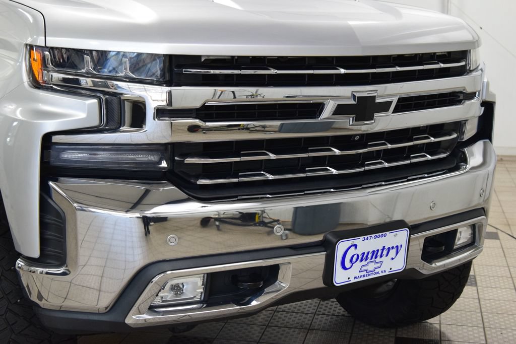 Used 2019 Chevrolet Silverado 1500 LTZ w/ LTZ Premium Package AWD/4WD image 13