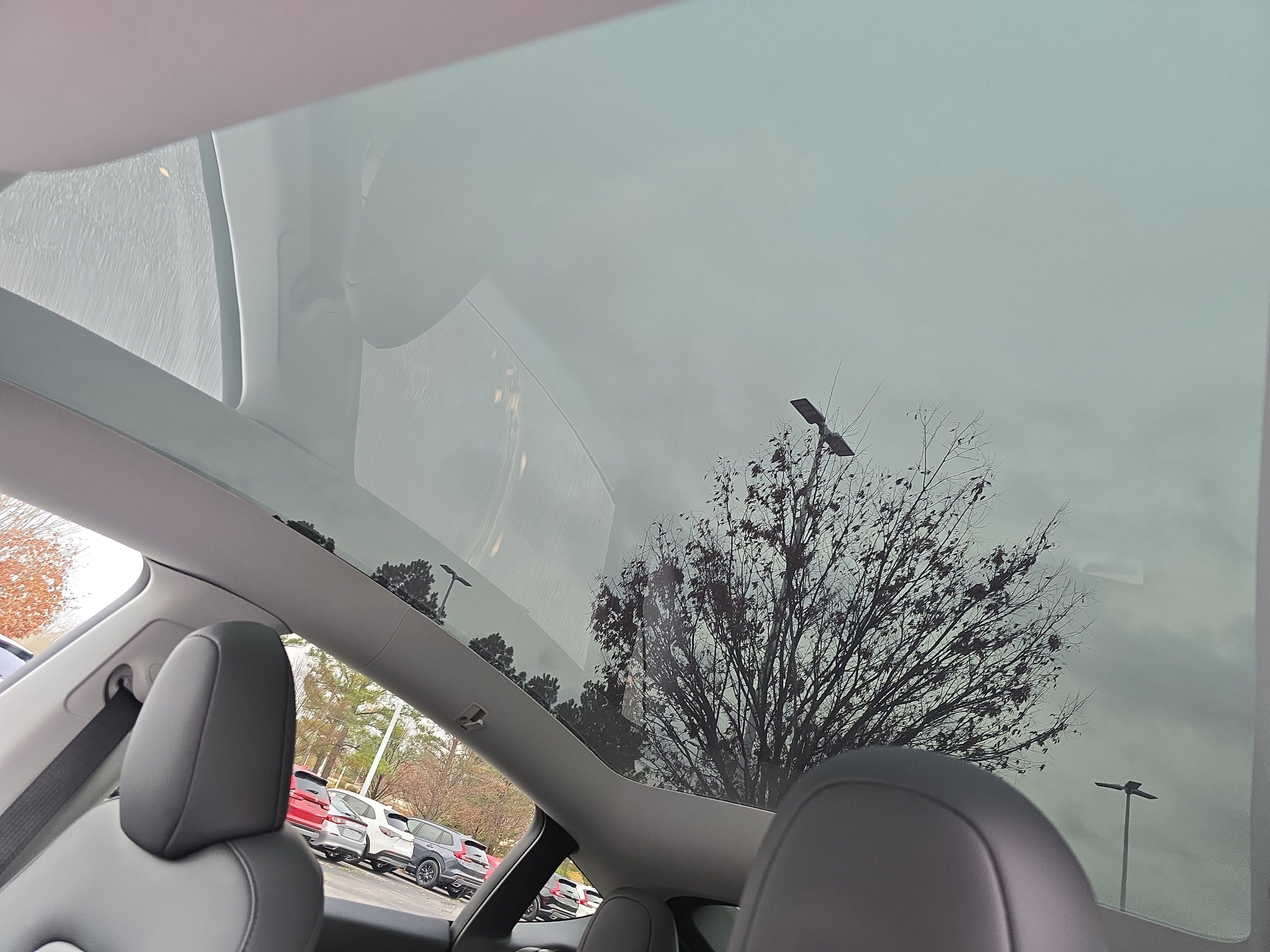 Used 2025 Tesla Model Y Long Range image 28