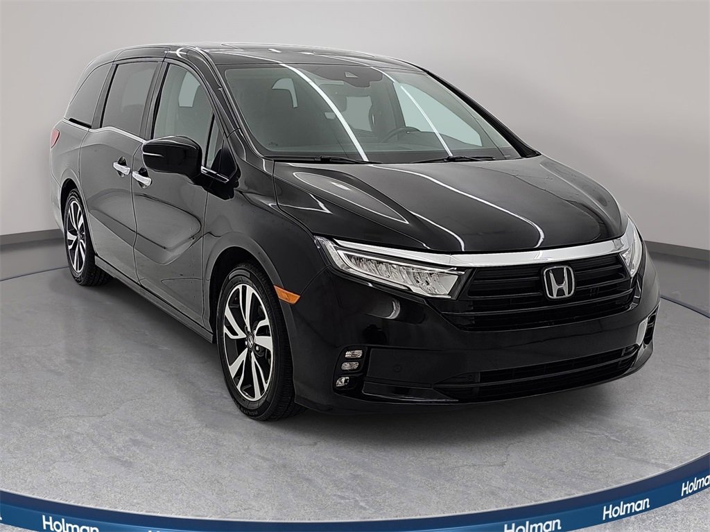 Certified 2023 Honda Odyssey Touring image 3