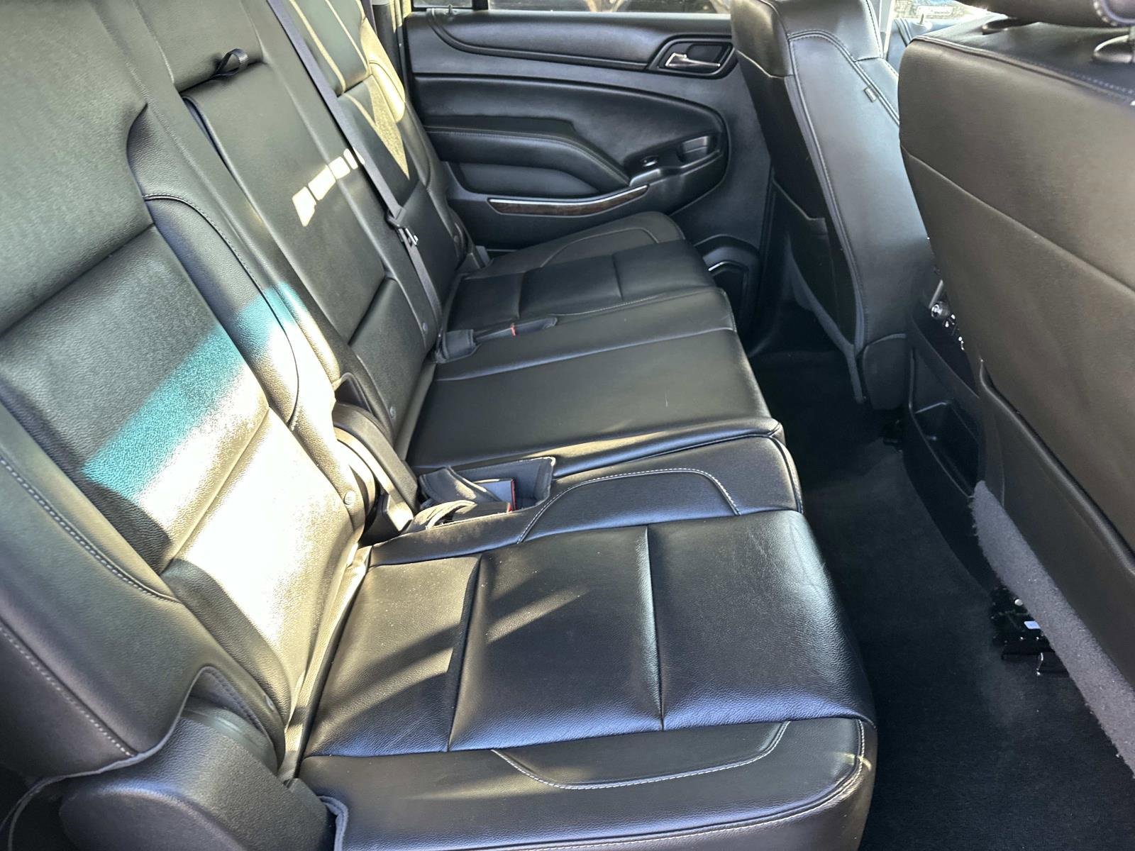 Used 2016 Chevrolet Suburban LT w/ Luxury Package image 25