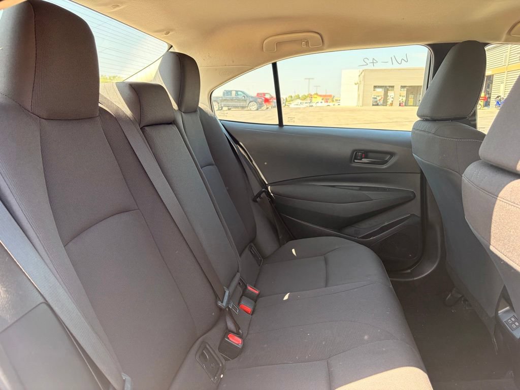 Used 2025 Toyota Corolla LE FWD image 8