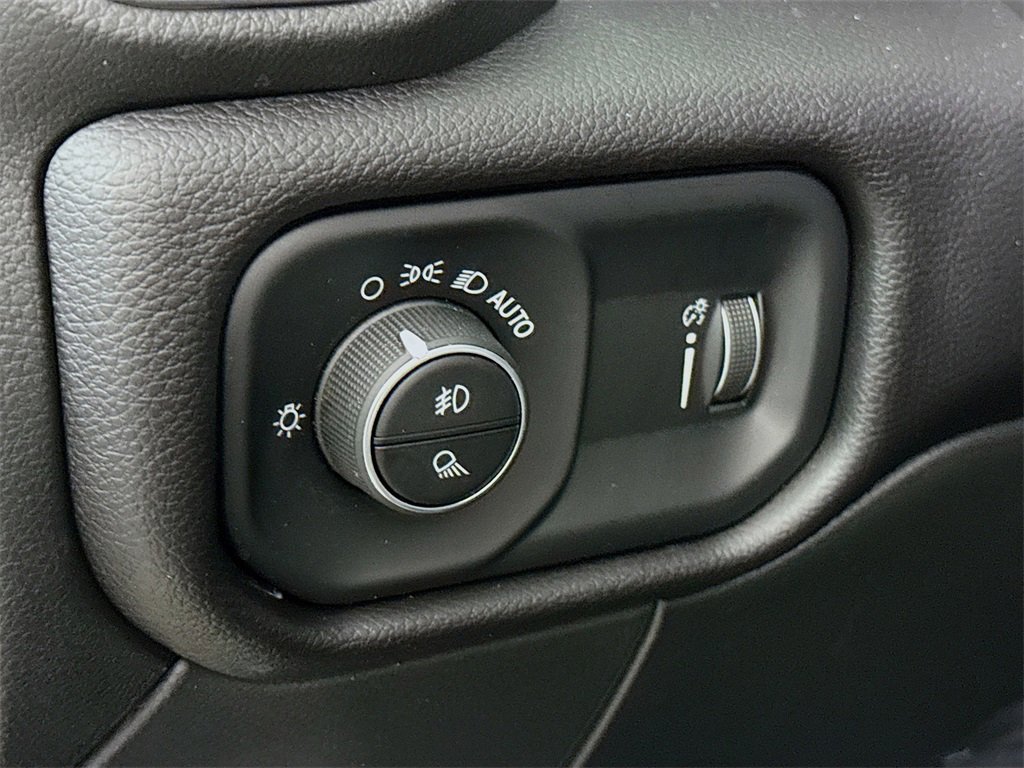 Used 2022 RAM 3500 Big Horn w/ Night Edition image 20