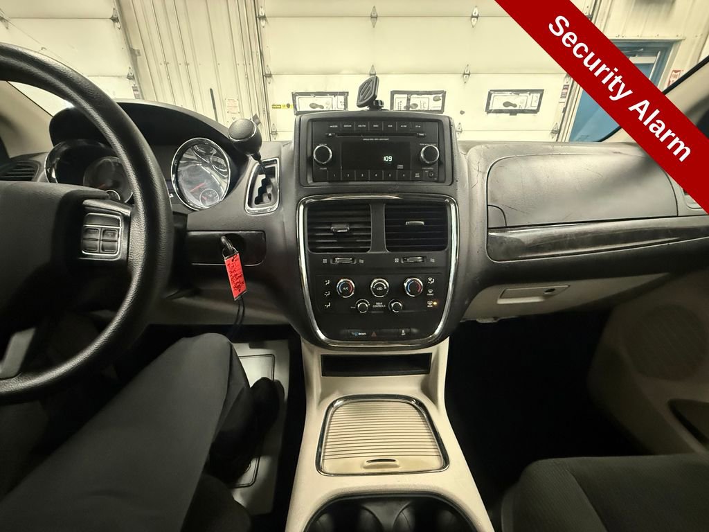 Used 2015 Dodge Grand Caravan SXT w/ Security Group FWD image 22