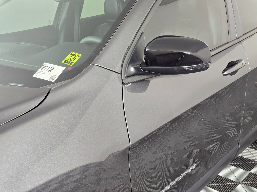 Used 2022 Jeep Cherokee Limited image 11