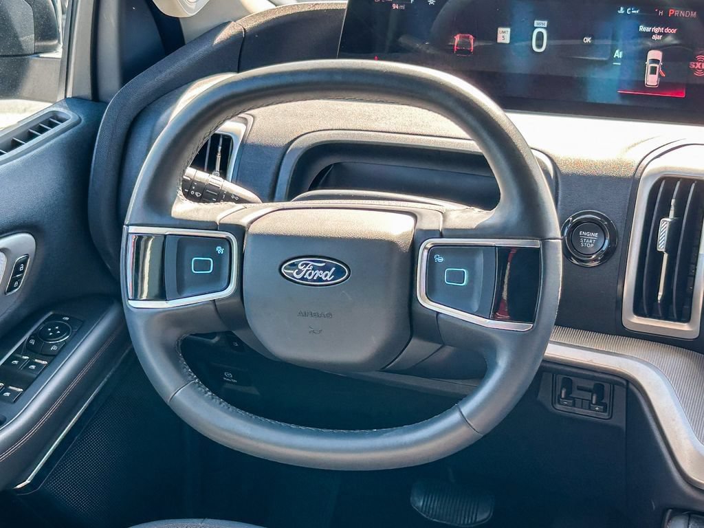 Used 2025 Ford Expedition Active RWD image 15