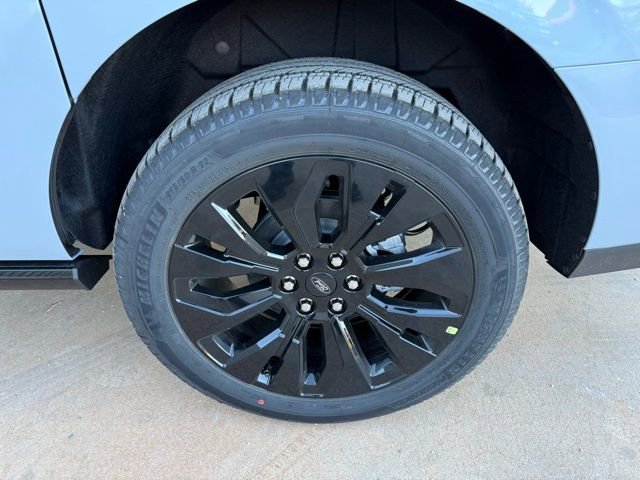 New 2025 Ford Expedition Max Platinum w/ Stealth Appearance Package image 5