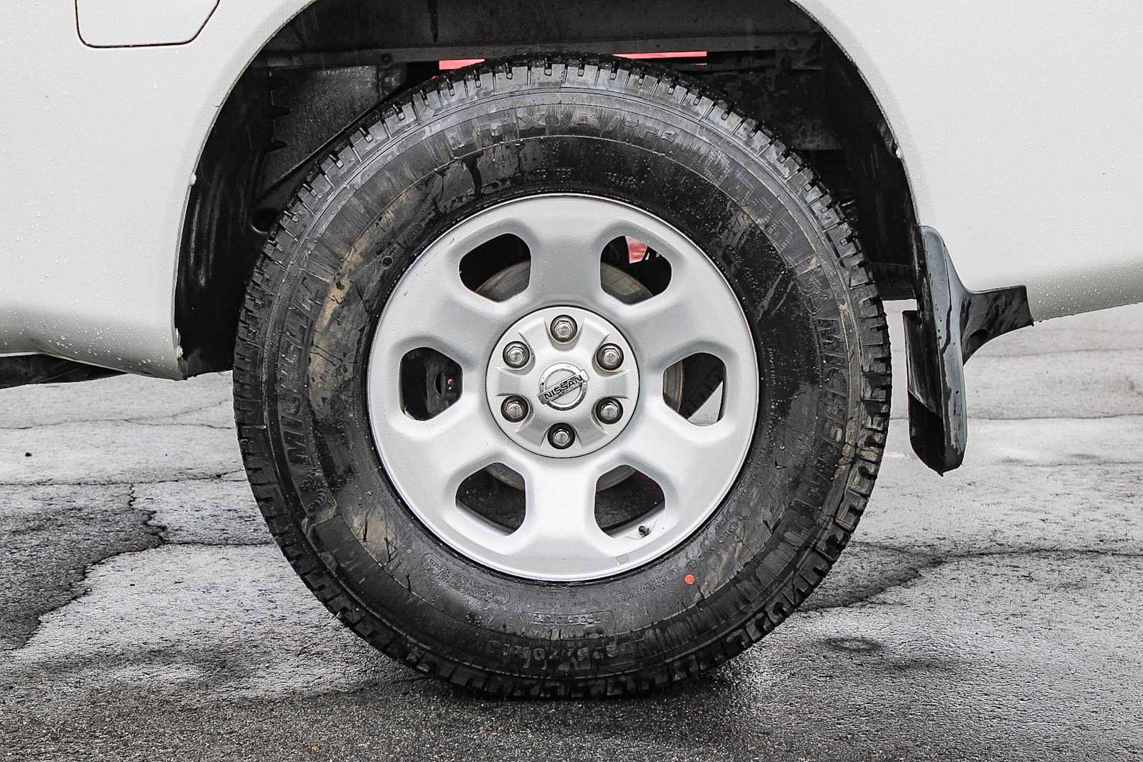 Used 2015 Nissan Titan S image 8