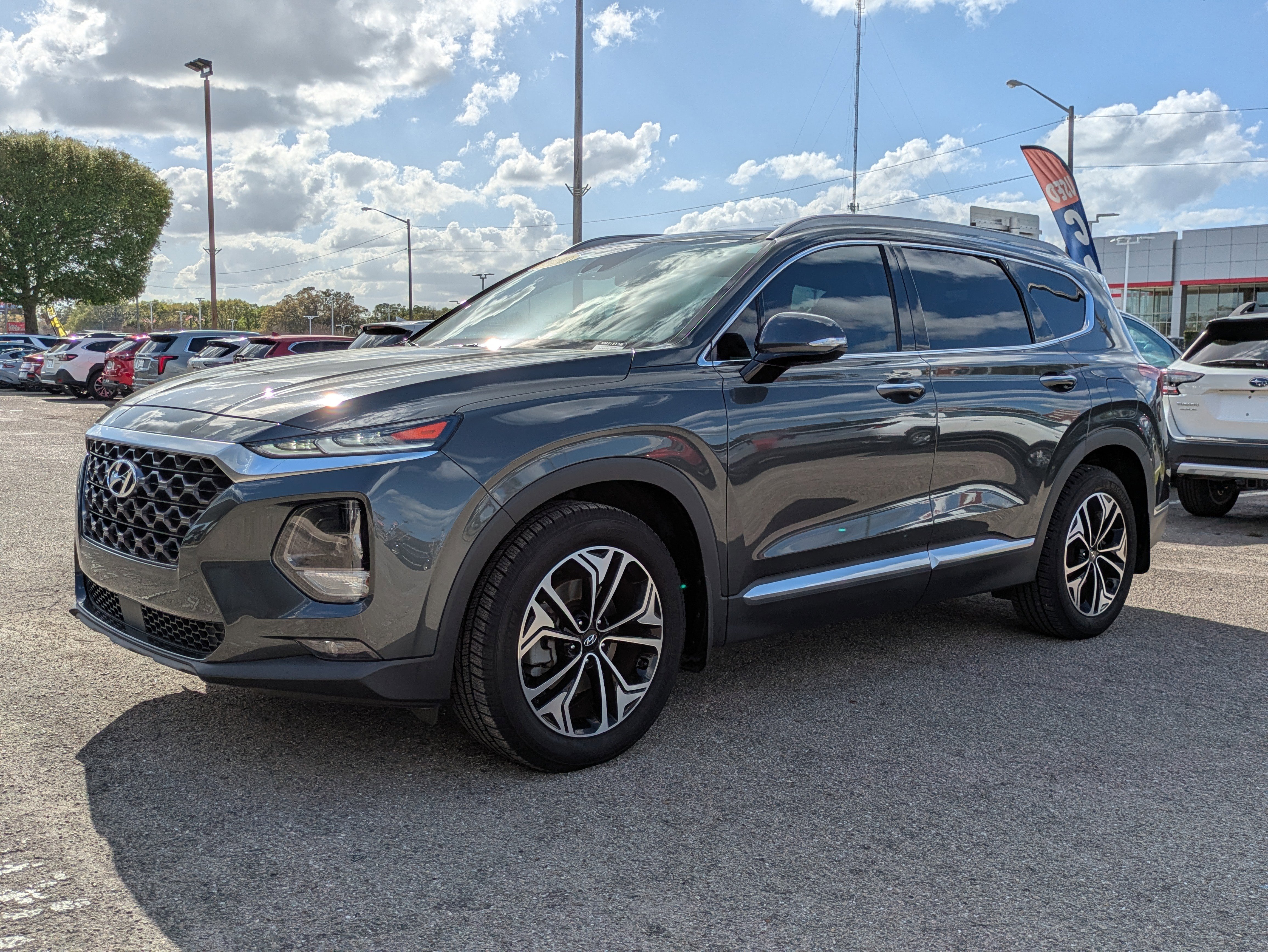 Used 2020 Hyundai Santa Fe SEL image 9