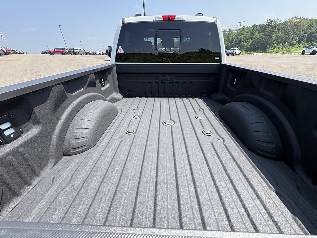 New 2026 Ford F350 Platinum AWD/4WD image 15