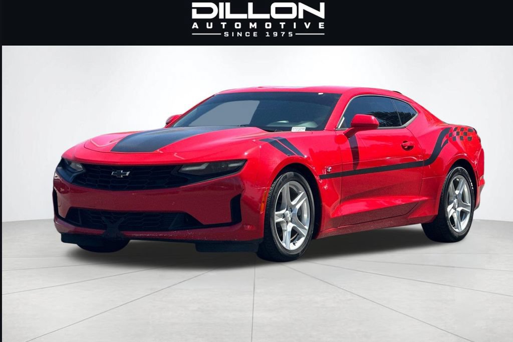 Used 2020 Chevrolet Camaro LT RWD image 8
