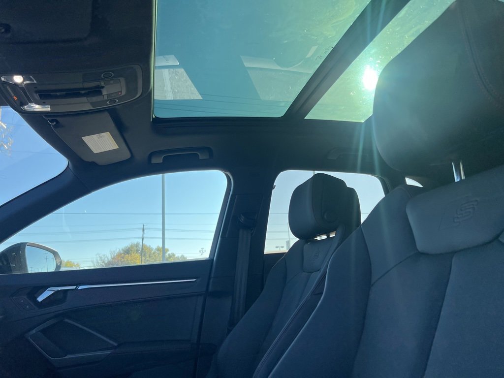 Used 2025 Audi Q3 2.0T Premium Plus w/ Premium Plus Package image 10