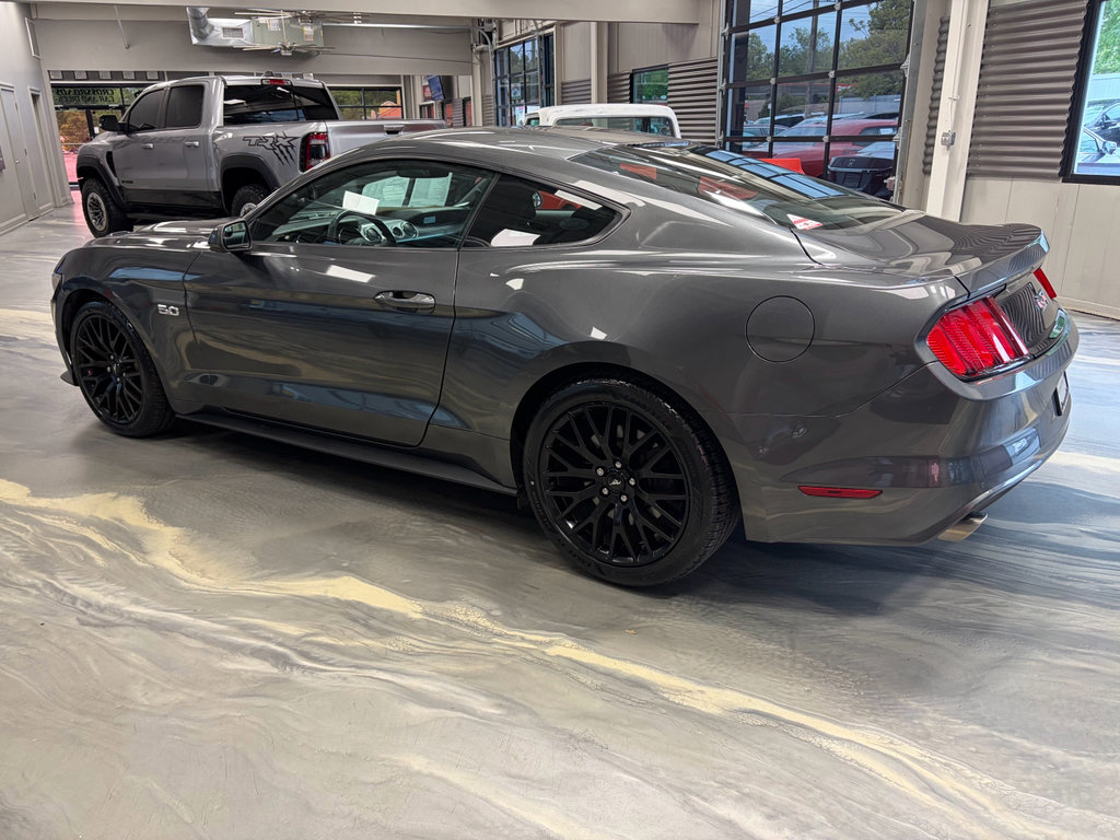 Used 2017 Ford Mustang GT w/ GT Performance Package RWD image 33