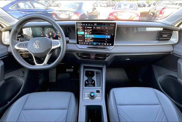 New 2025 Volkswagen Tiguan SE AWD/4WD image 6