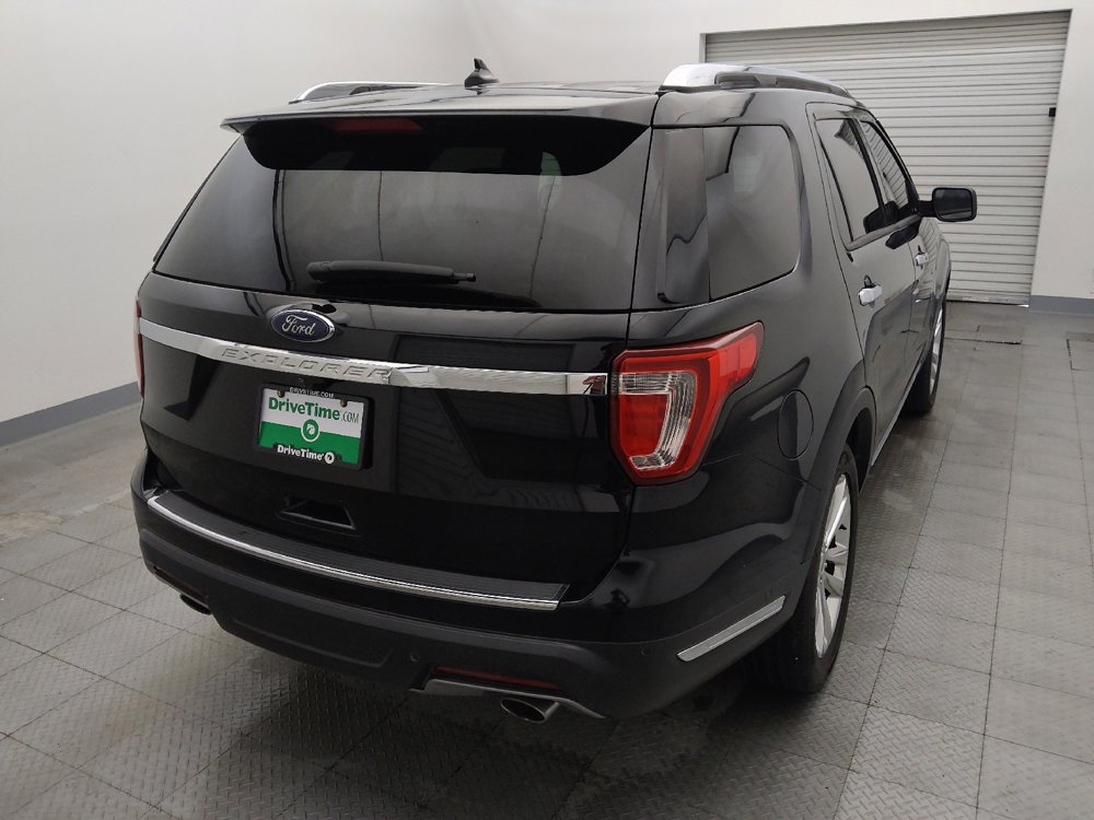 Used 2018 Ford Explorer Limited w/ Equipment Group 301A FWD image 7