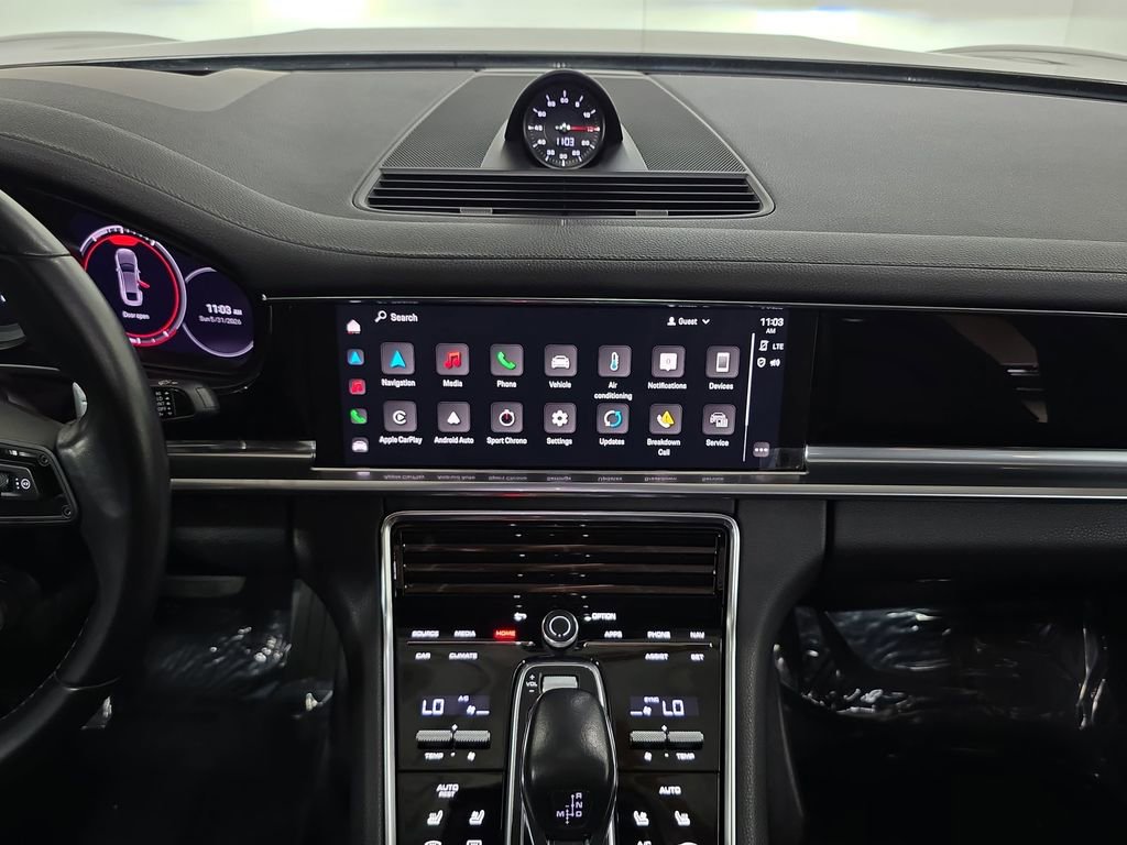 Certified 2023 Porsche Panamera 4 Platinum Edition AWD/4WD image 16