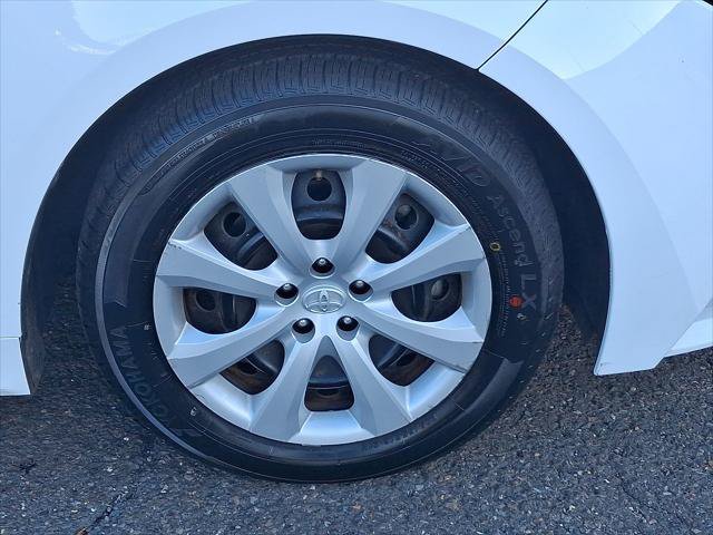 Certified 2024 Toyota Corolla LE FWD image 28