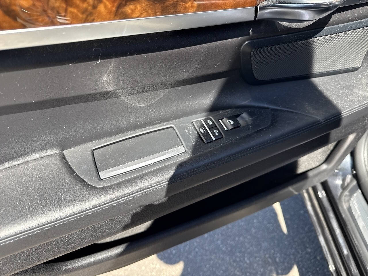 Used 2013 BMW 750Li xDrive AWD/4WD image 15