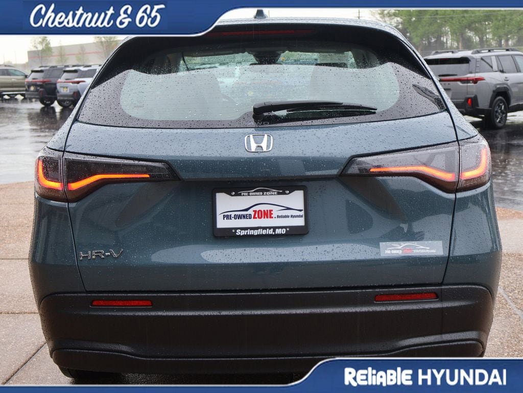 Used 2025 Honda HR-V LX image 5