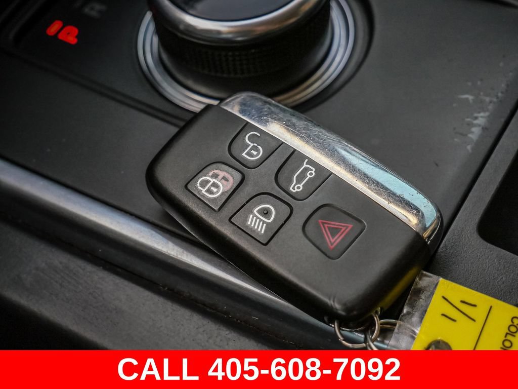 Used 2017 Land Rover Discovery Sport HSE AWD/4WD image 40