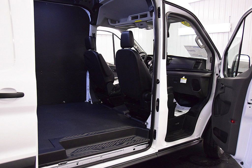 New 2026 Ford Transit 250 148 Medium Roof w/ Load Area Protection Package image 28