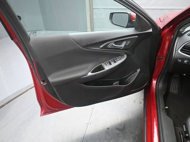 Used 2021 Chevrolet Malibu RS FWD image 12