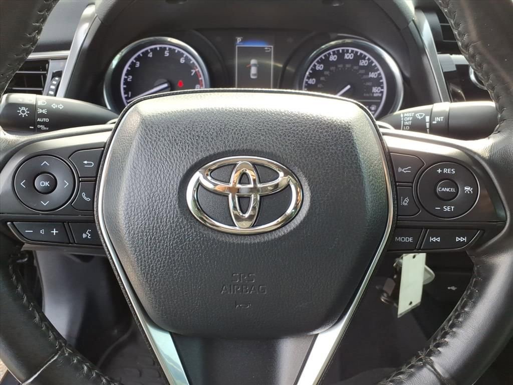 Used 2020 Toyota Camry SE image 5