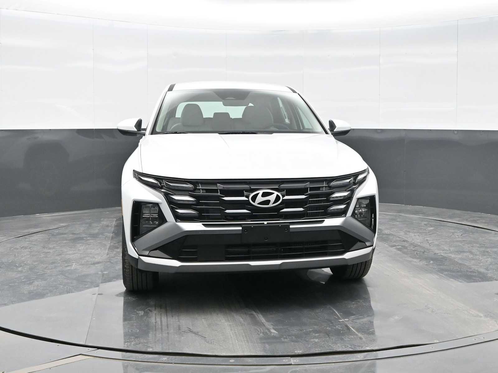 New 2026 Hyundai Tucson Blue SE w/ Tow & Go Package image 2