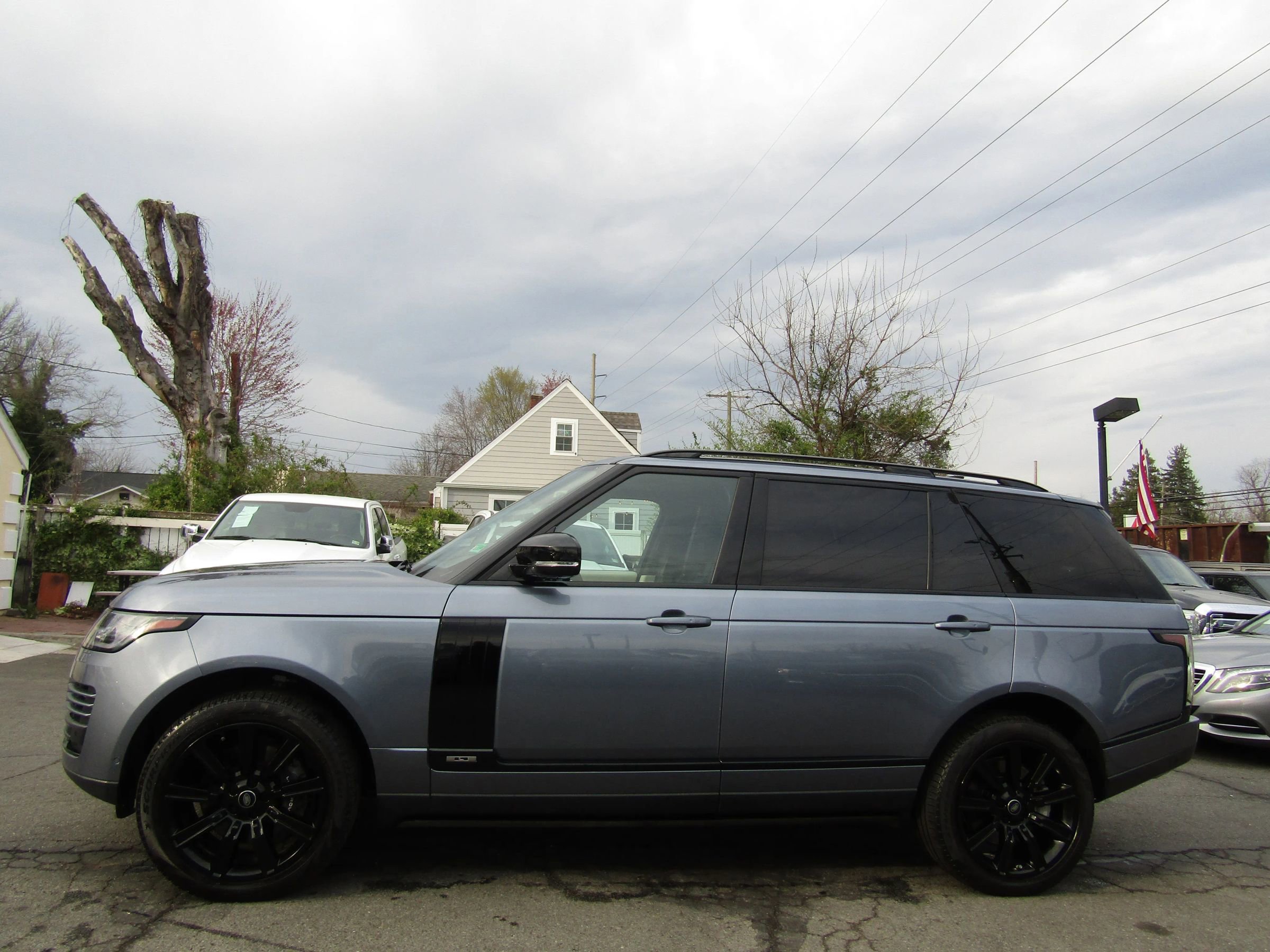 Used 2021 Land Rover Range Rover P525 Westminster Edition LWB image 4