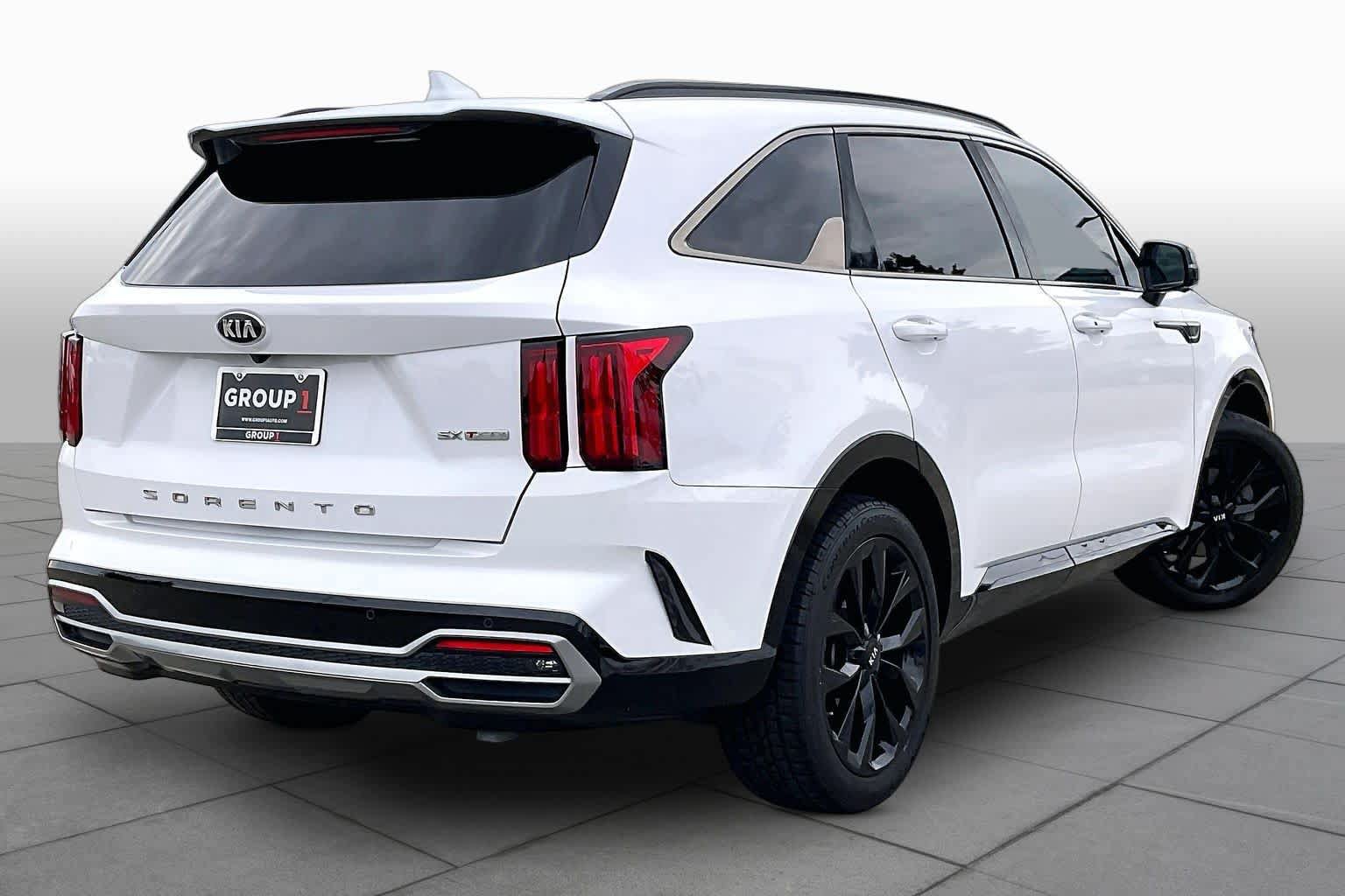 Used 2021 Kia Sorento SX FWD image 11