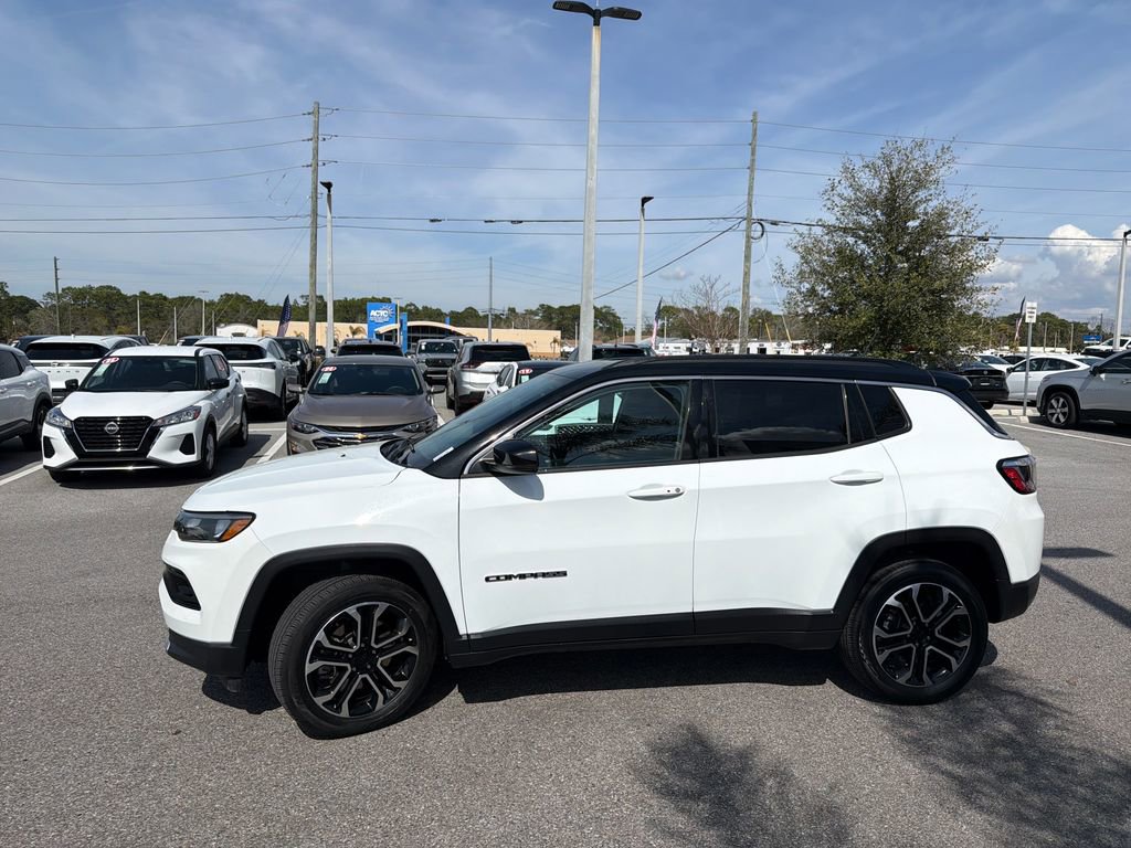 Used 2024 Jeep Compass Limited image 4