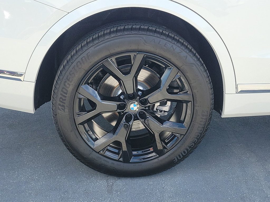 Used 2026 BMW X7 xDrive40i AWD/4WD image 6