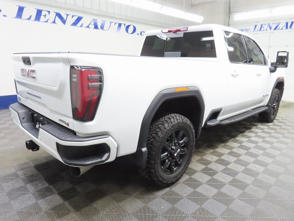 Used 2025 GMC Sierra 2500 AT4 w/ AT4 Premium Plus Package image 4